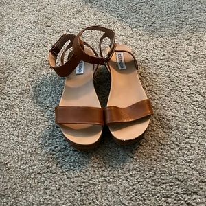 Steve madden tan flats
